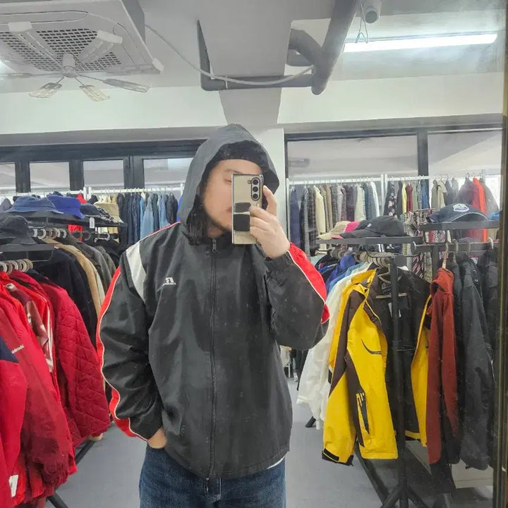 [SOLD OUT] Russell 러셀 윈드브레이크 집업