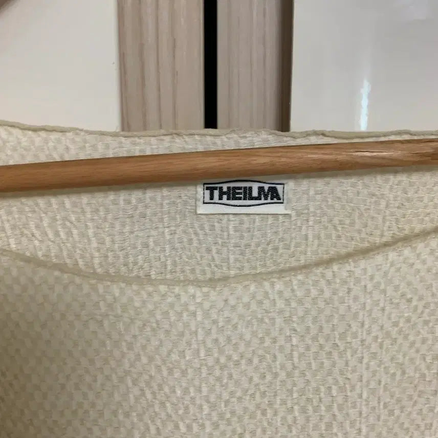 [BUNJANG] theilma Off-Shoulder Two-Way T-Shirt / theilma 오프숄더 투웨이 티셔츠