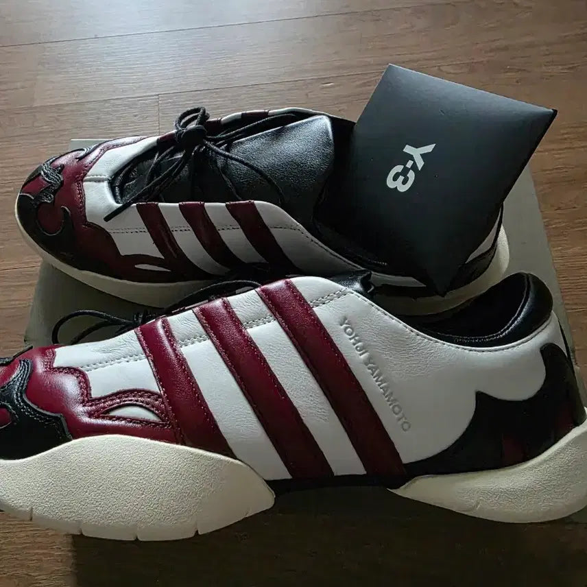 [BUNJANG] Y-3 Regu 2002 Sneakers / Y-3 REGU 2002  270