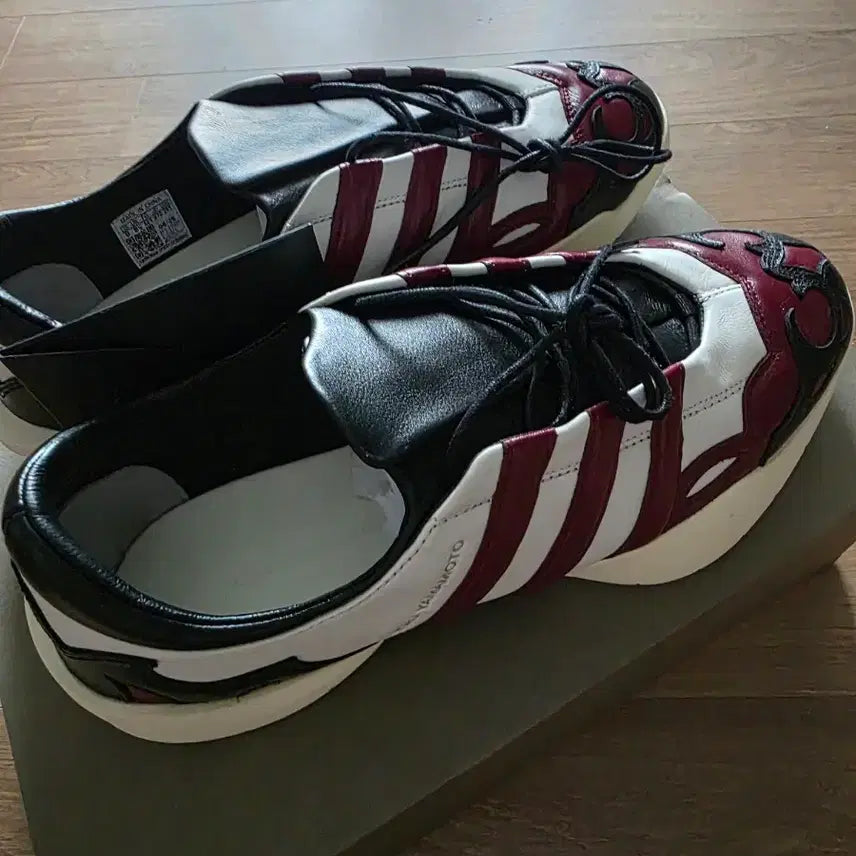 [BUNJANG] Y-3 Regu 2002 Sneakers / Y-3 REGU 2002  270