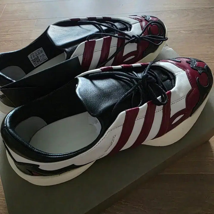 [BUNJANG] Y-3 Regu 2002 Sneakers / Y-3 REGU 2002  270