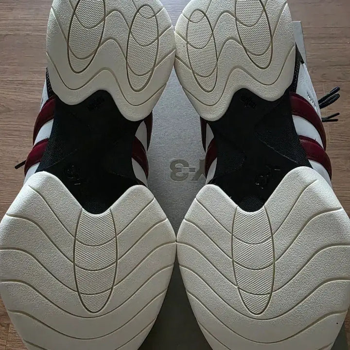 [BUNJANG] Y-3 Regu 2002 Sneakers / Y-3 REGU 2002  270