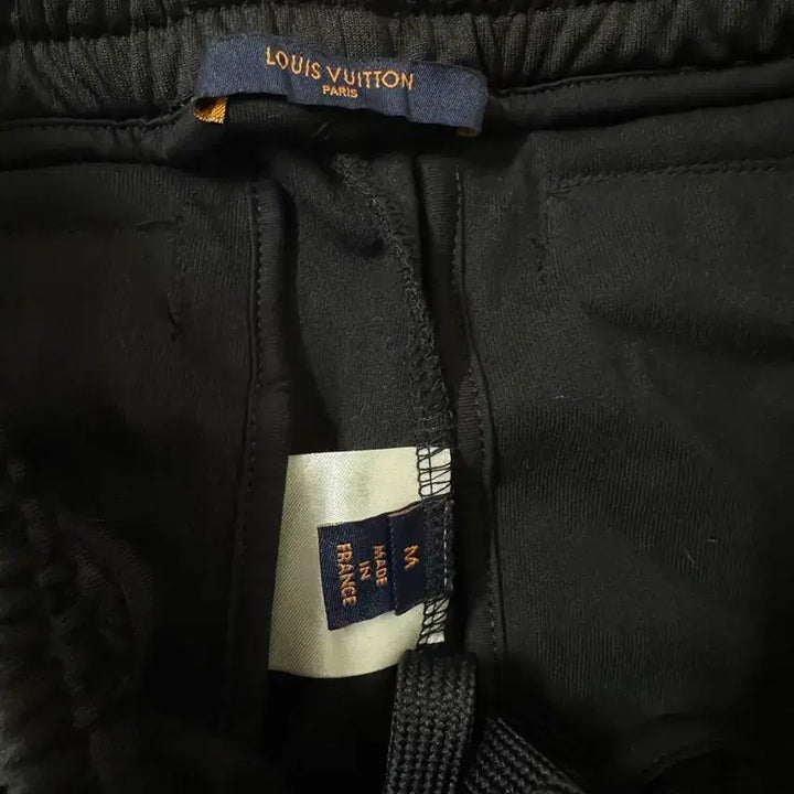 [BUNJANG] Louis Vuitton Monogram Jersey Pants / 루이비통 LV 모노그램 져지 팬츠 정품 / M / 케어가능