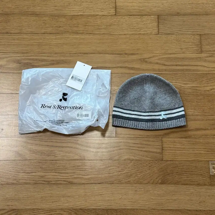 [BUNJANG] Rest & Recreation Gray Beanie / [OS] 레스트앤레크레이션 비니 그레이