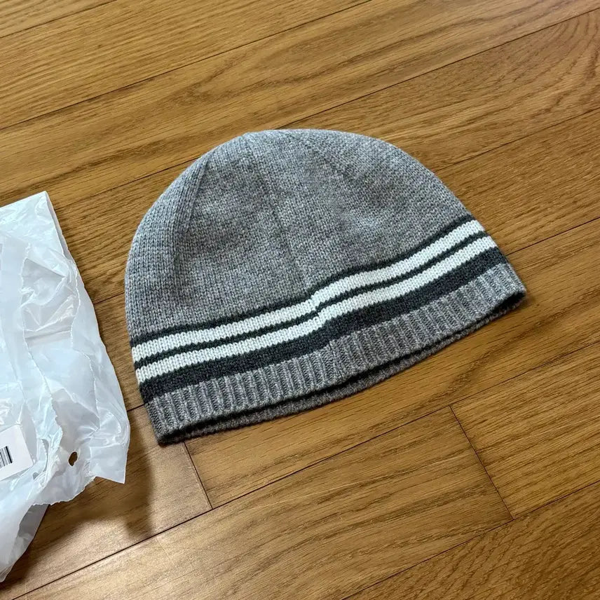 [BUNJANG] Rest & Recreation Gray Beanie / [OS] 레스트앤레크레이션 비니 그레이