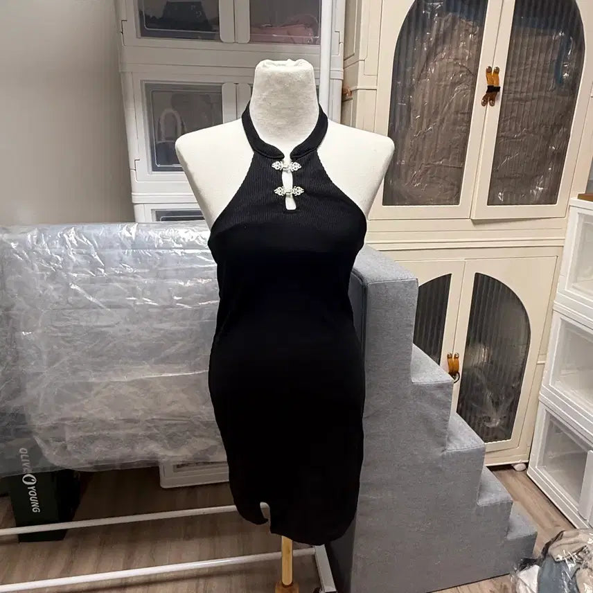 [BUNJANG] Halterneck Mini Cheongsam Dress / 홀터넥 치파오 미니 원피스 2가지