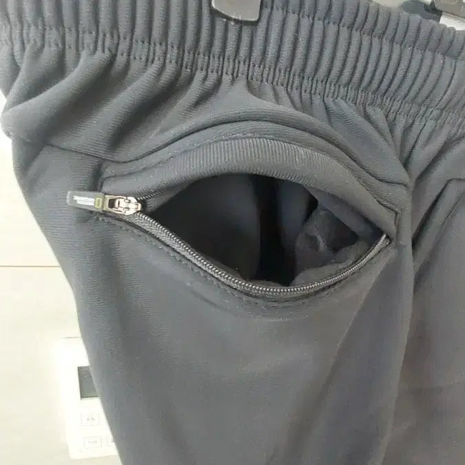 [BUNJANG] National Geographic Training XXL / 내셔널지오그래픽 트레이닝 기모안감 새상품 XXL