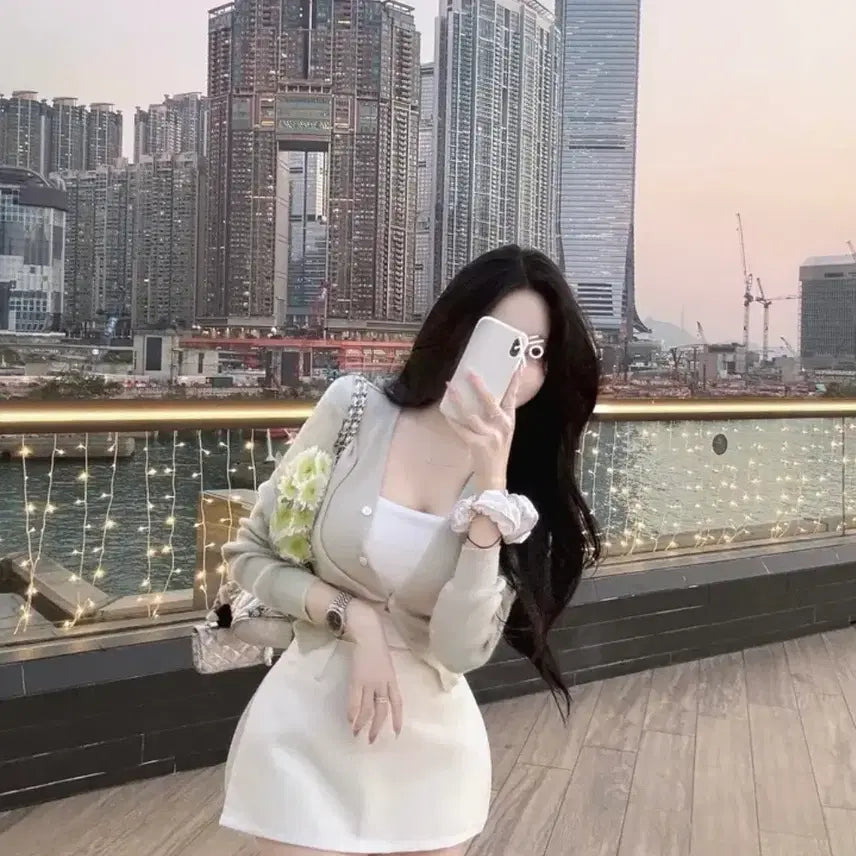 [BUNJANG] Glamnii Slit Skirt Shorts White (S) / 글램니 골반 포토샵 트임 치마바지 스커트 화이트 s