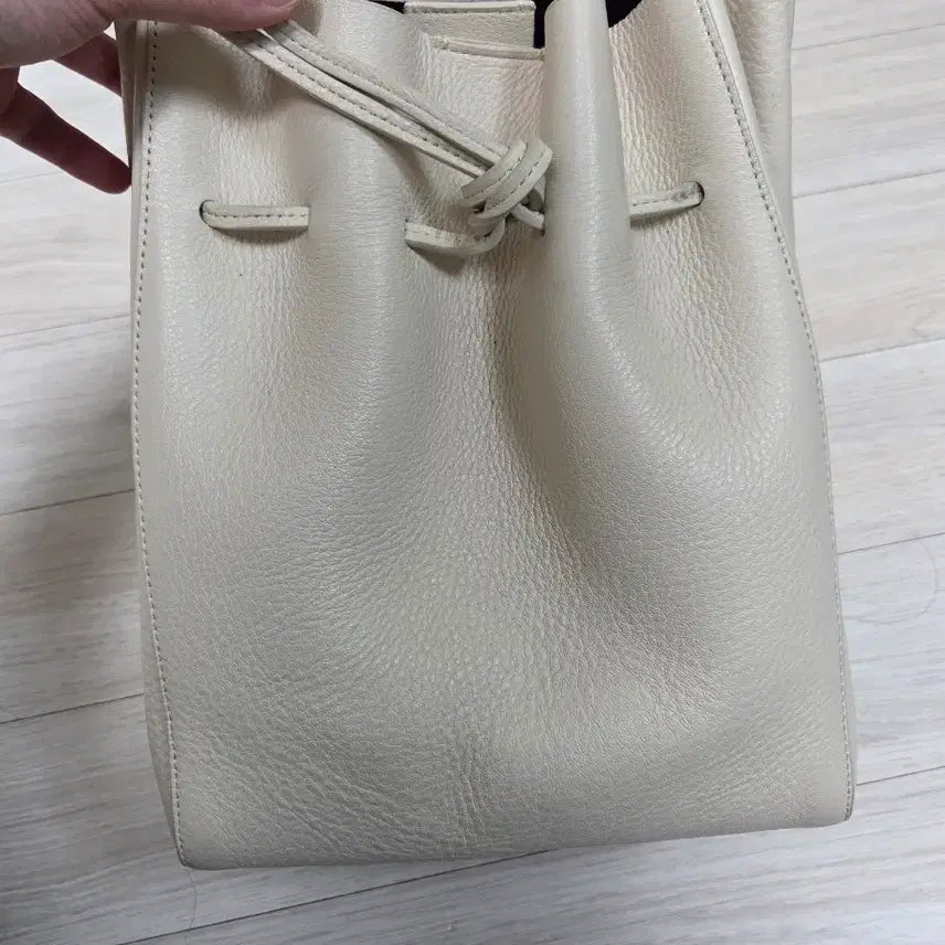 [BUNJANG] Abonne Judd Bag Ivory Bucket Bag / 르아보네 저드백 아이보리