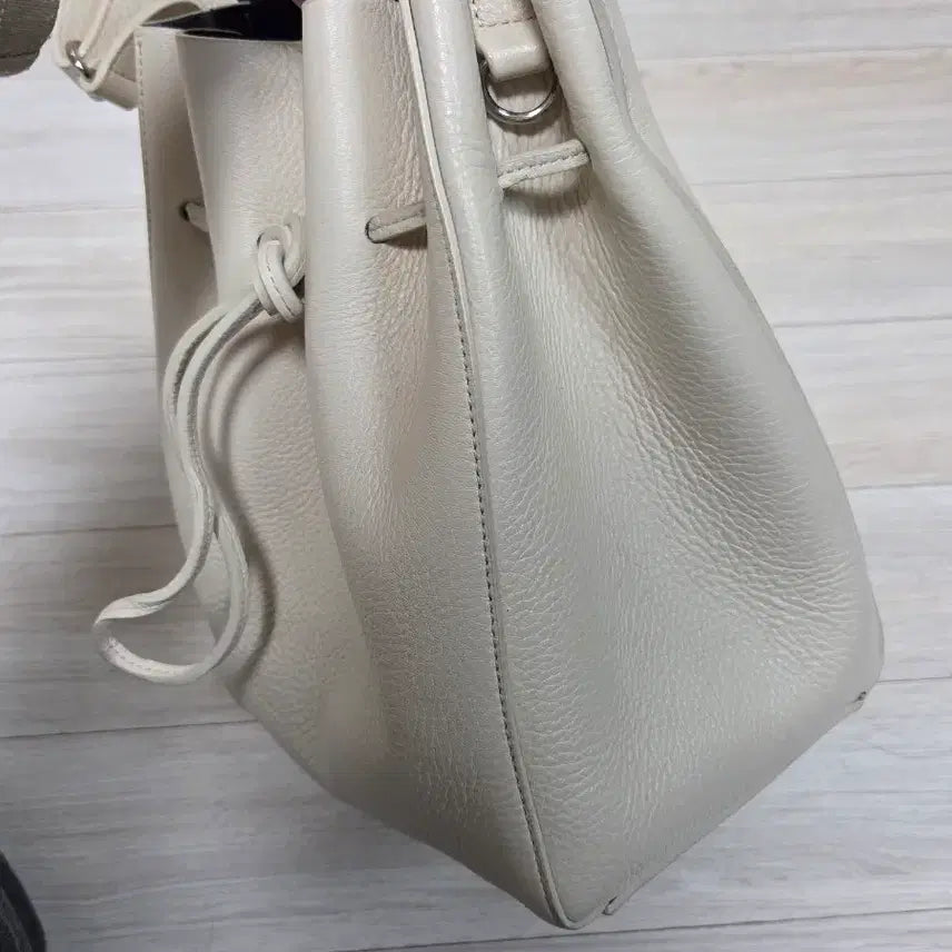 [BUNJANG] Abonne Judd Bag Ivory Bucket Bag / 르아보네 저드백 아이보리