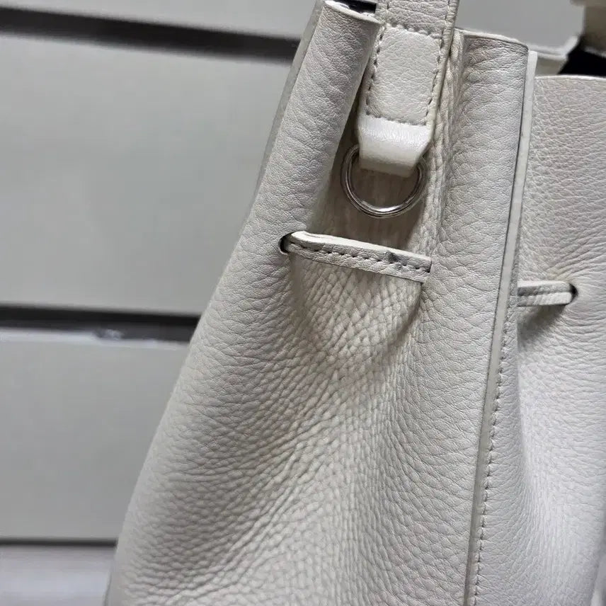 [BUNJANG] Abonne Judd Bag Ivory Bucket Bag / 르아보네 저드백 아이보리
