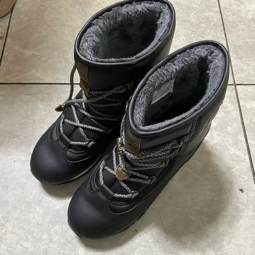 [BUNJANG] Fila Women's Winter Boots 240 / 휠라 블랙 여성 방한 부츠 240