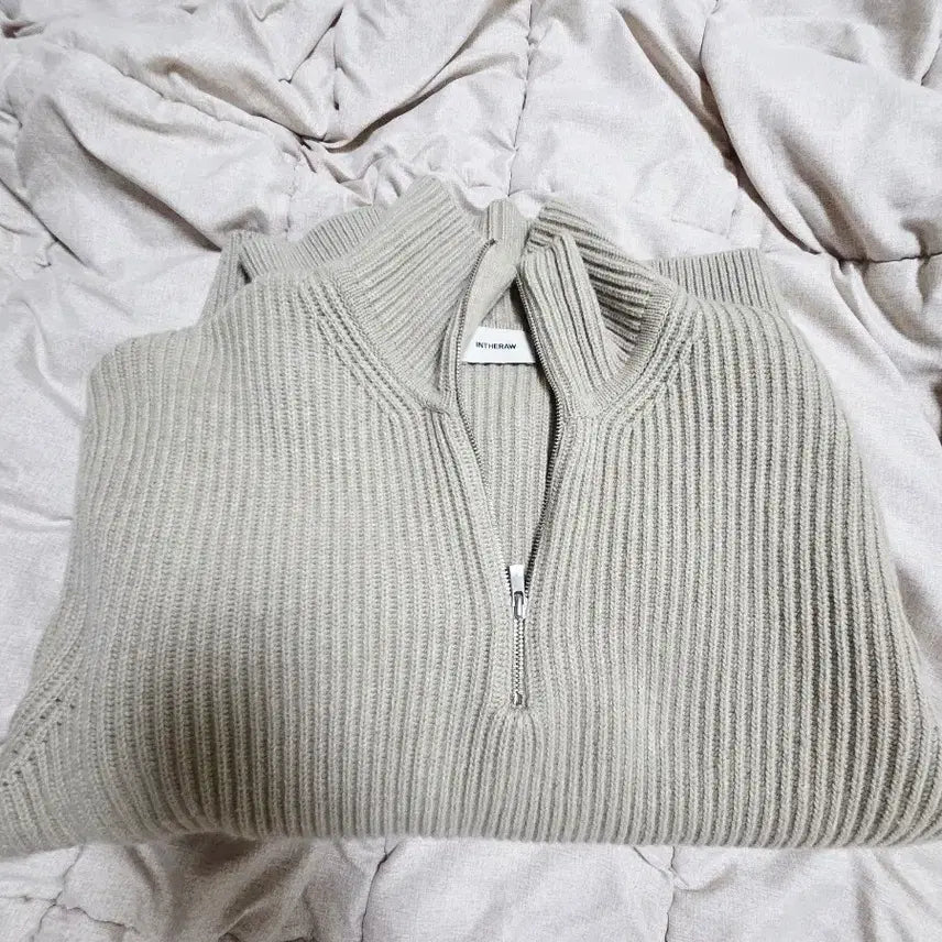 [BUNJANG] In The Raw Half Zip Knit Pullover Beige 2 / 인더로우 하프집 니트 풀오버 베이지 2 팝니다