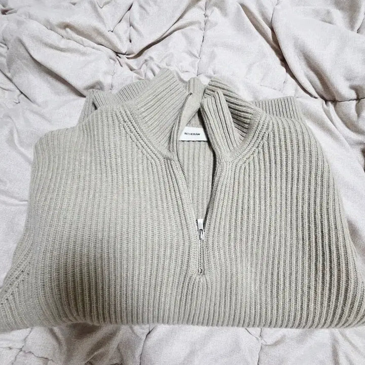 [BUNJANG] In The Raw Half Zip Knit Pullover Beige 2 / 인더로우 하프집 니트 풀오버 베이지 2 팝니다