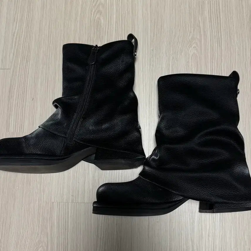 [BUNJANG] WOON Bambi Boots + Margot Microstuds Bag Set / WOON 부츠 + 스터드백