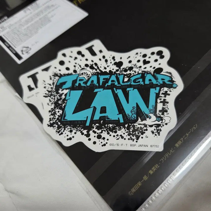 [SOLD OUT] 원피스 트라팔가 로우 클리어파일 & 스티커
