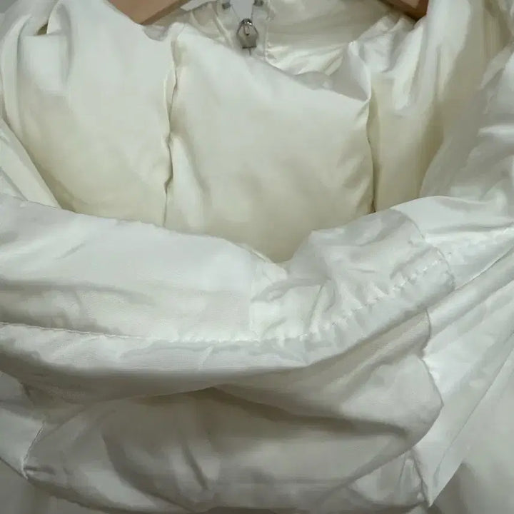 [BUNJANG] White Short Padded Jacket / 여성 숏패딩