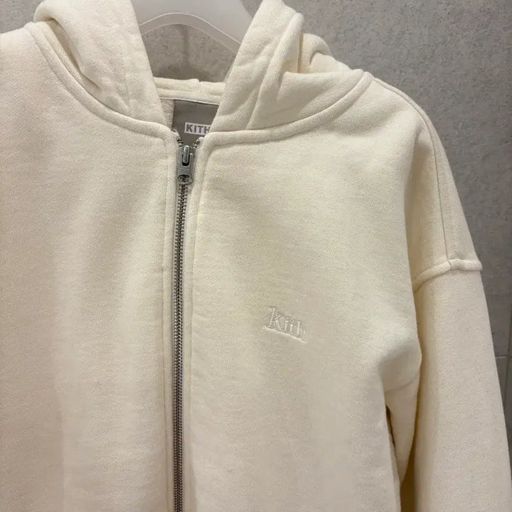 [BUNJANG] Kith Ivory Hoodie Zip-up / Kith 아이보리 후드 집업