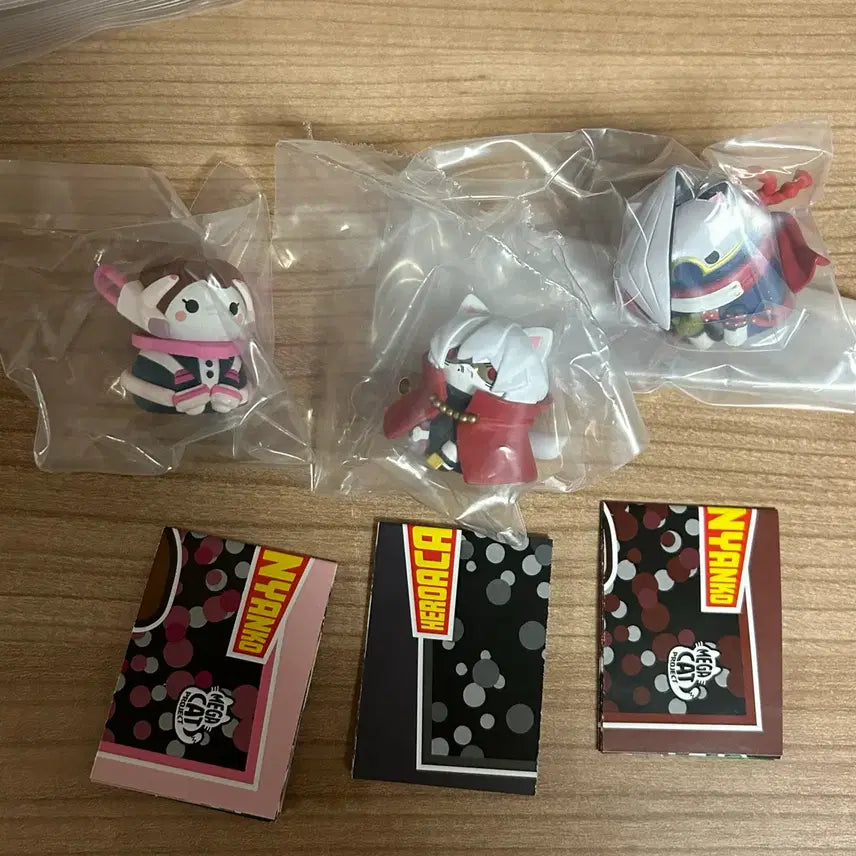 [SOLD OUT] 히로아카 나히아 메가캣 냥코 피규어