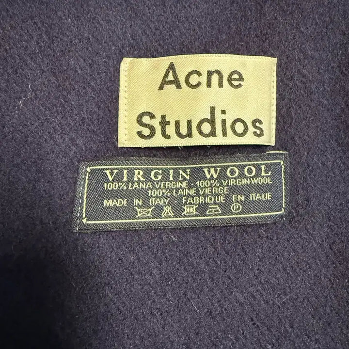 [BUNJANG] Acne Studios Navy Scarf / 아크네 스튜디오 머플러 네이비