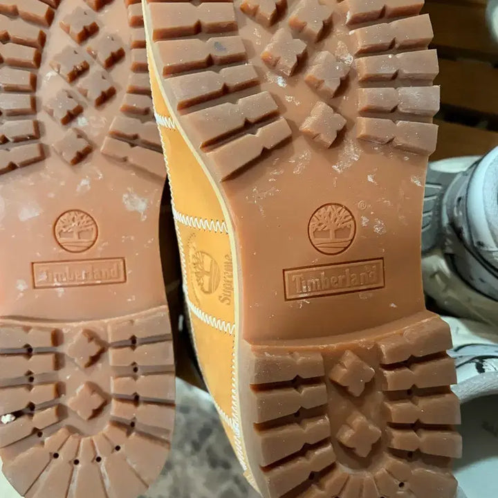 [BUNJANG] Timberland x Supreme Patchwork 6-Inch Premium Waterproof Boots - White - Size 2 / 팀버랜드 x 슈프림 패치워크 6인치 프리미엄 워터프루프 부츠 위트 - 2