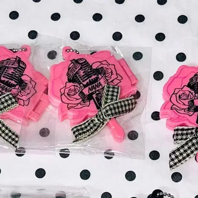 [SOLD OUT] [새상품] 나나 화장품 가챠 키링 NANA