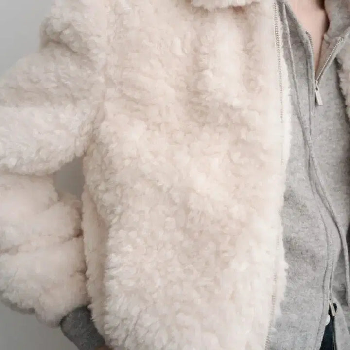 [BUNJANG] Tanat Curl Volume Fur Jacket / 타낫 컬 볼륨 퍼자켓