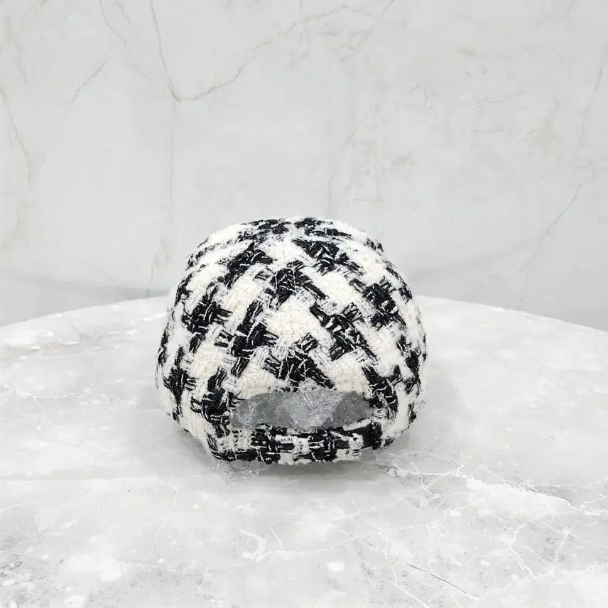 [BUNJANG] Chanel CC Logo Tweed Ball Cap / 샤넬 리미티드 CC로고 트위드 볼캡 M