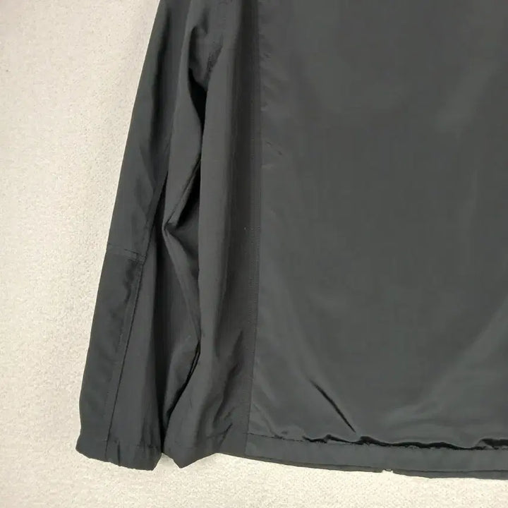 [BUNJANG] K2 Men's Black Windbreaker Jacket (Size 100) / K2 남성 블랙 바람막이 자켓(100)