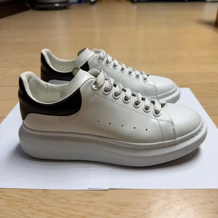 [SOLD OUT] 알렉산더 맥퀸 오버솔 39사이즈 판매합니다!(S급 풀박스)