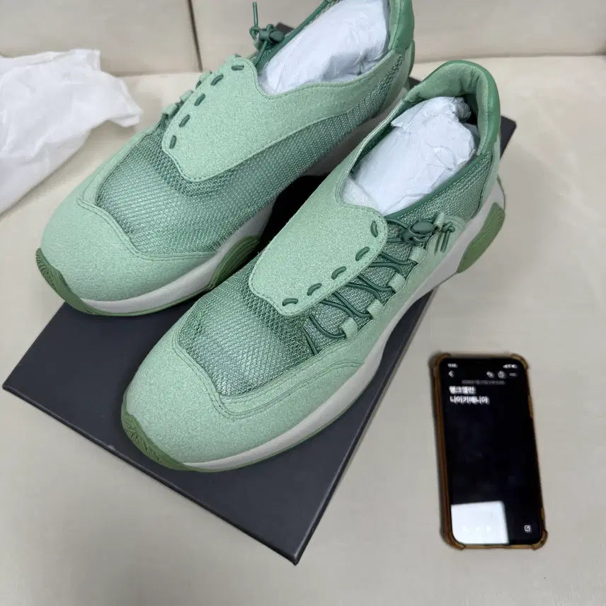 [BUNJANG] Homme Plissé Sneakers (Size 1) / 옴므플리세 스니커즈 사이즈 1(255~260)