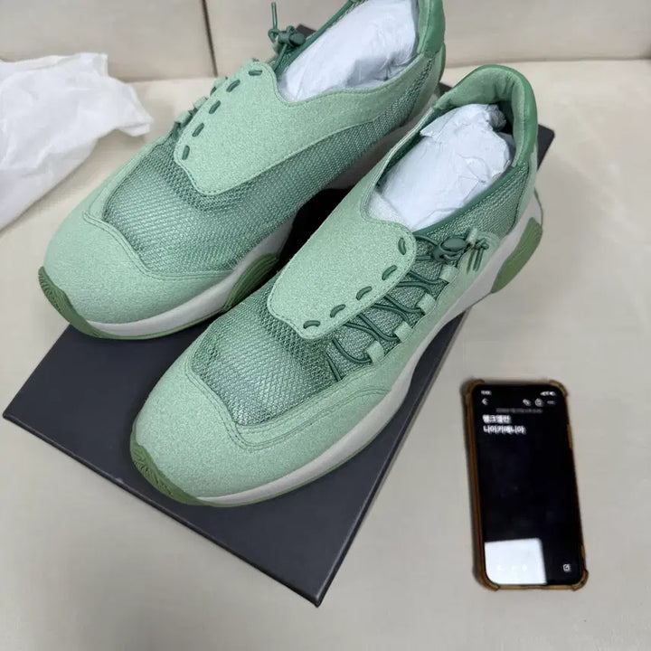 [BUNJANG] Homme Plissé Sneakers (Size 1) / 옴므플리세 스니커즈 사이즈 1(255~260)