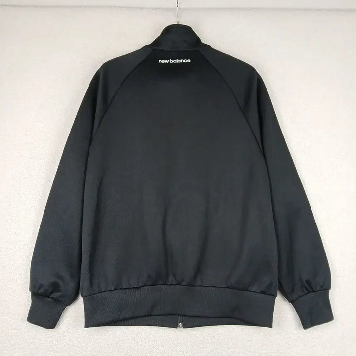 [BUNJANG] New Balance Women's Black Track Jacket (Size 90) / 뉴발란스 여성 블랙 트랙 자켓(90)