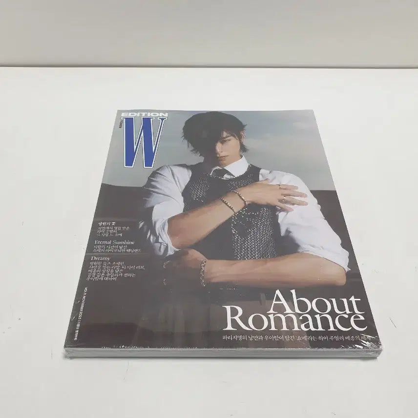 [BUNJANG] W Magazine Jennie Photobook / W 제니 화보 잡지 미개봉