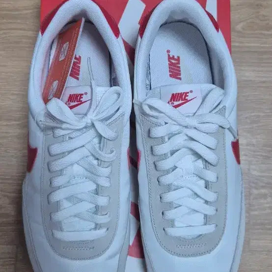 [BUNJANG] Nike Daybreak Summit White Women's 280 (Men's 270) / [나이키, 새상품]데이브레이크 써밋 화이트 우먼 280(남 270)