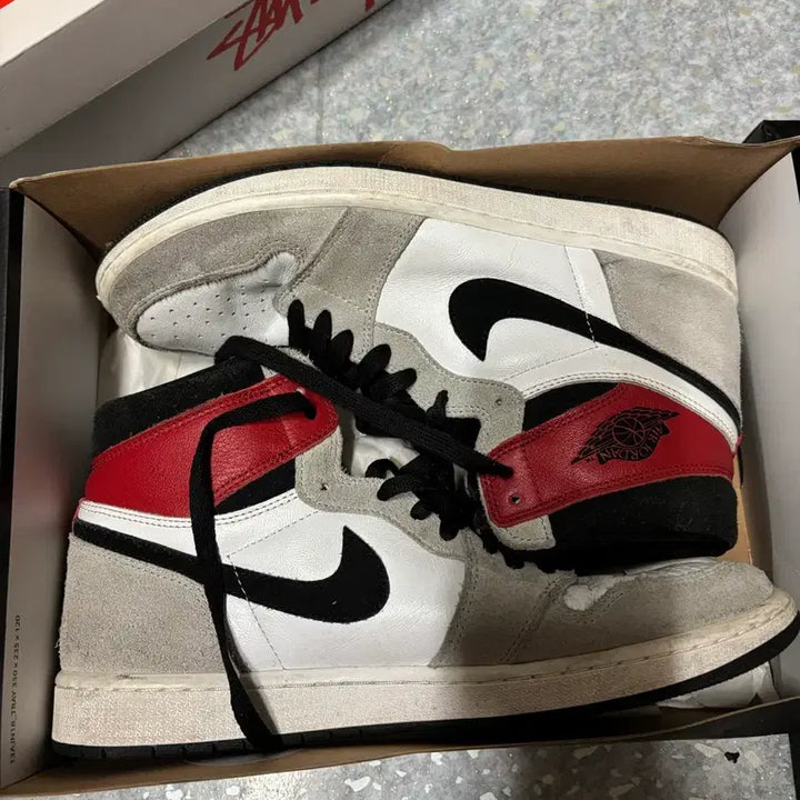 [BUNJANG] Nike Air Jordan 1 High OG Smoke Grey Sneakers / [300] 나이키 에어 조던 1 하이 OG 스모크 그레이
