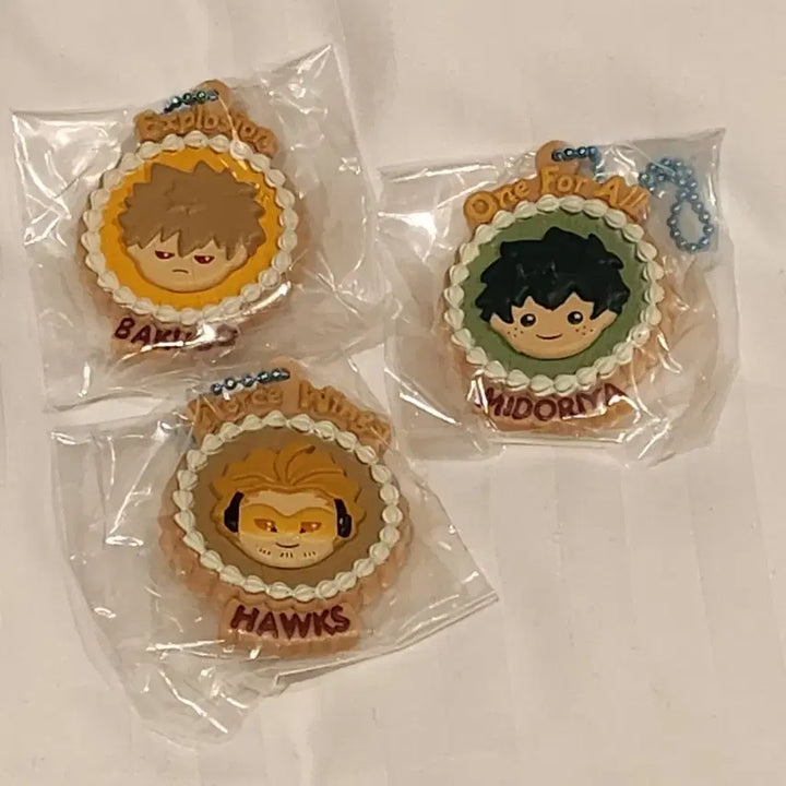 [BUNJANG] My Hero Academia Cookie Cake Gacha Keyring Bundle Set / 가챠) 히로아카 쿠키 케이크 가챠 키링 바쿠고,미도리야,호크스 일괄 세트