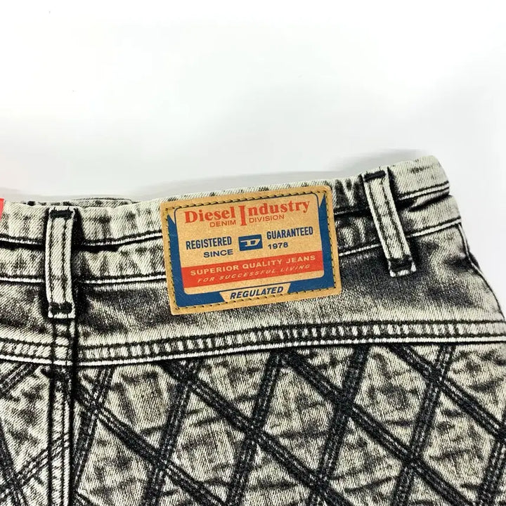 [BUNJANG] Diesel De Lunar Denim Shorts / 디젤 de lunar 데님 쇼츠