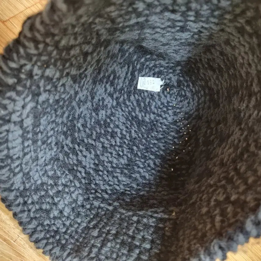 [BUNJANG] Unworn Acrylic Knit Hat / 미착용 니트 모자