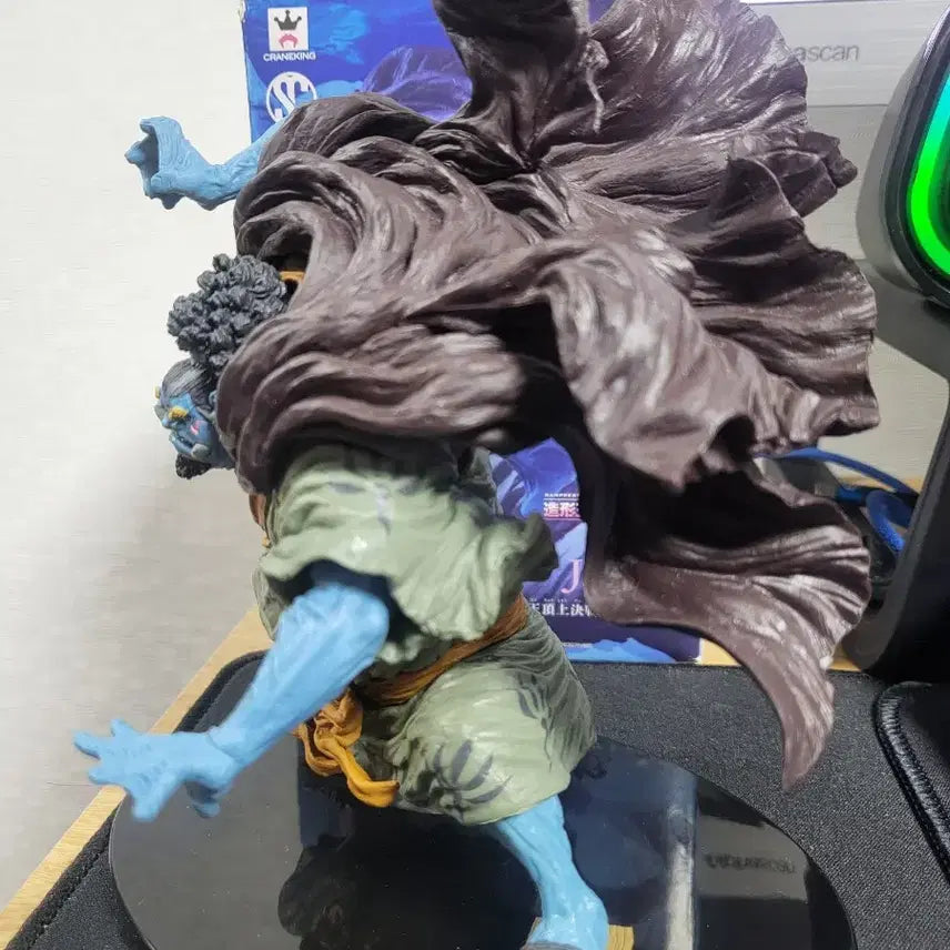 [BUNJANG] One Piece Jinbe Figure / 원피스) 조형왕 징베 피규어