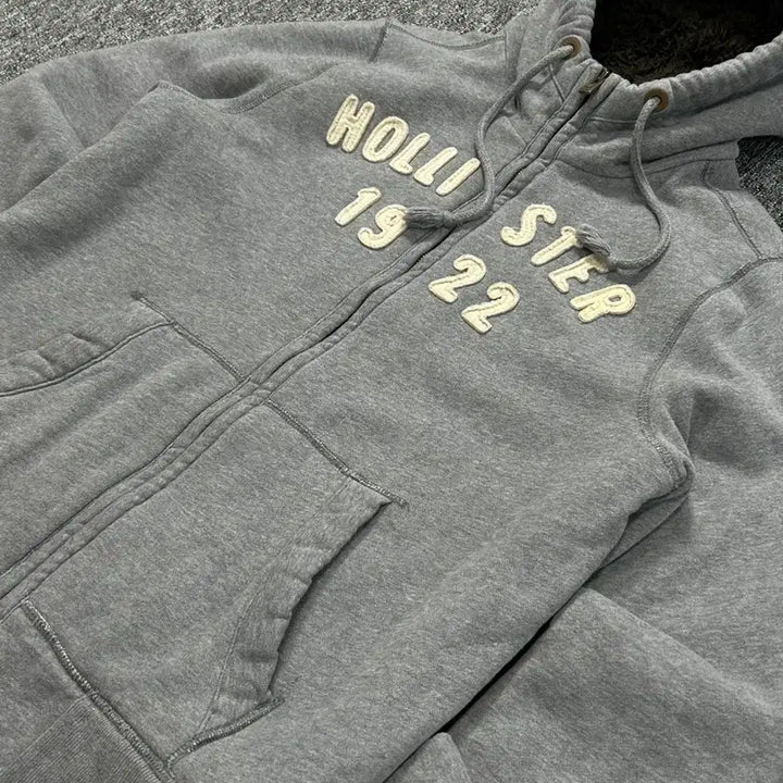 [BUNJANG] Hollister Wolfjaw Sherpa Hooded Zip-up Jacket / 홀리스터 울프죠 쉐르파 후드집업