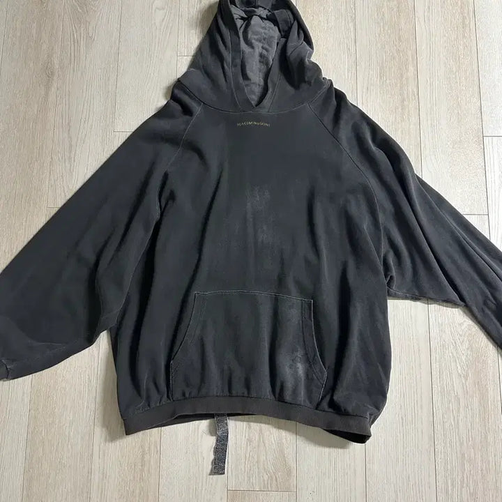 [BUNJANG] OS PeaceMinusOne Initial Logo Hoodie Charcoal / [OS] 피스마이너스원 초판 목로고 후드 차콜