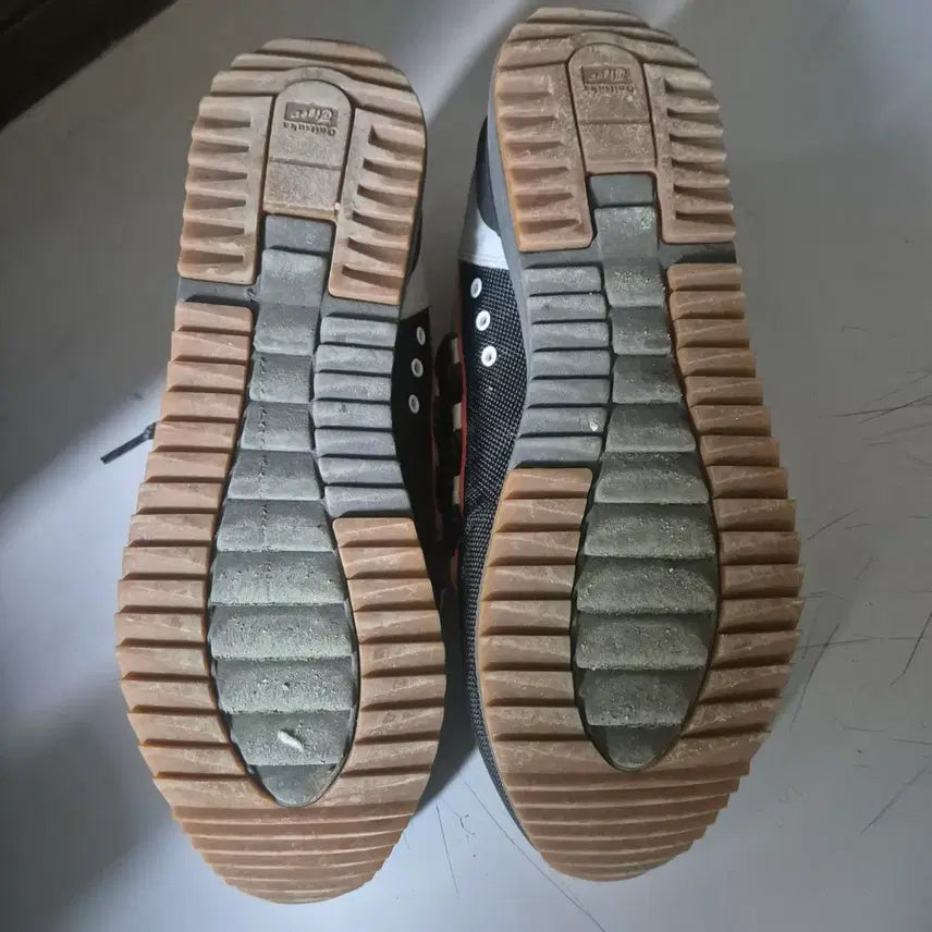 [BUNJANG] Onitsuka Tiger Andrea Pompilio Sneakers (Size 270) / 오니츠카타이거 X 안드레아폼필리오 270