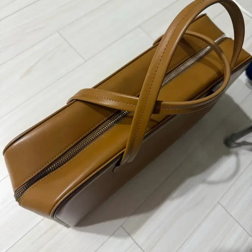 [BUNJANG] 2TIE Rocket Bag Large Camel / 투티에 로켓백 라지 카멜