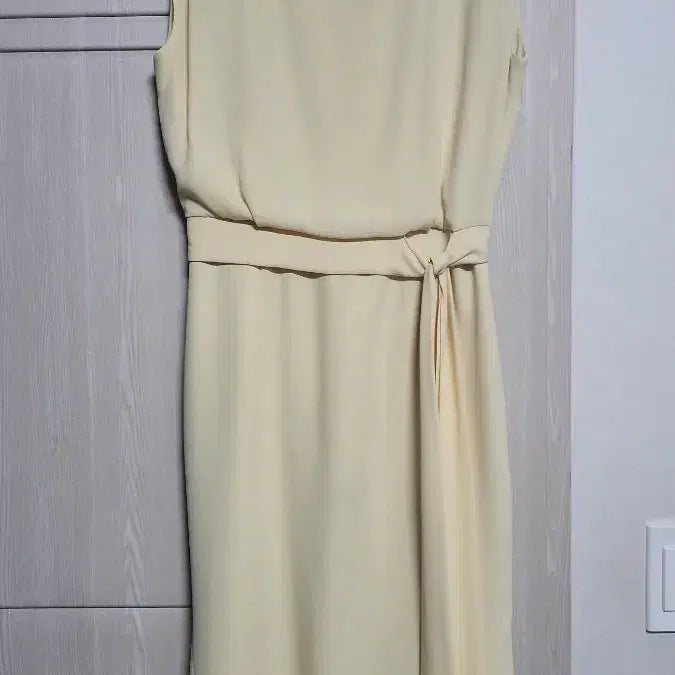 [BUNJANG] Missa Lemon Midi Dress / [미샤] 레몬색 원피스