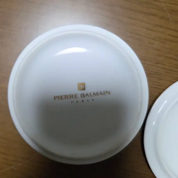 [BUNJANG] Pierre Balmain Vintage Style Jewelry Box / 피에르발망 빈티지 스타일 원형 보석함/악세사리함