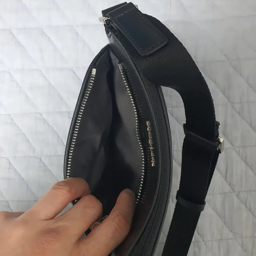 [BUNJANG] Samsonite Deon HU209002 Crossbody Bag / 샘소나이트 Deon HU209002 크로스백 팝니다.