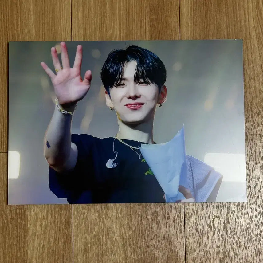 [BUNJANG] MONSTA X Kihyun Color My World Frame / 몬스타엑스 기현 액자 (컬러마이월드)
