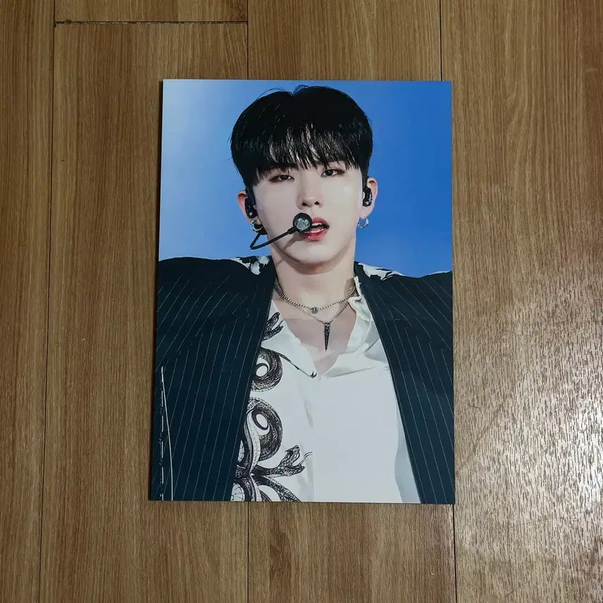 [BUNJANG] MONSTA X Kihyun Color My World Frame / 몬스타엑스 기현 액자 (컬러마이월드)