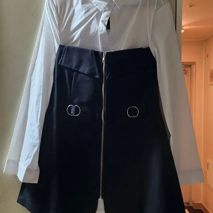 [BUNJANG] Layered V-Neck Mini Dress / (한번착용)블랙 뷔스티에 셔츠 레이어드 원피스